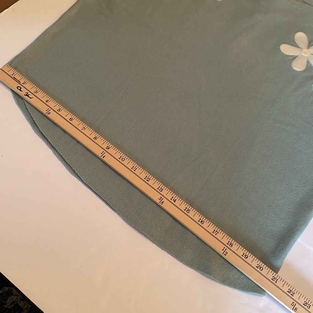 Aedan Sweater Sleeveless Seafoam White Flowers Sweater - Picture 8 of 11